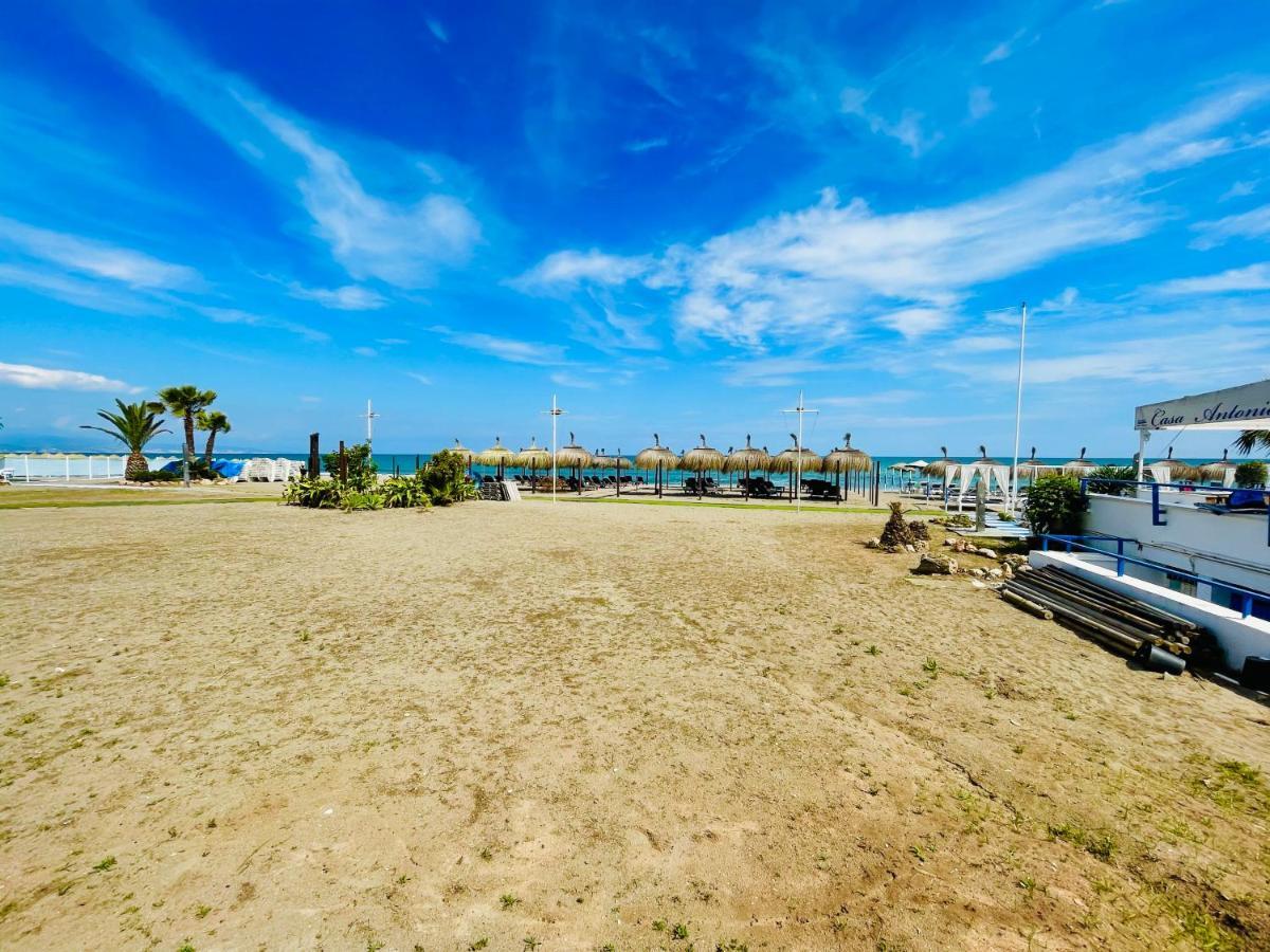 Mayca - Beach And City Торемолинос Екстериор снимка